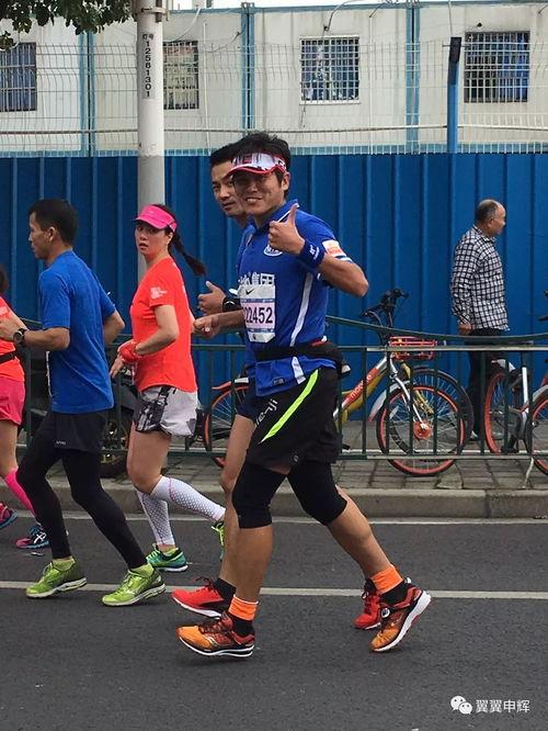 今日吃瓜体育生男友,揭秘校园恋情背后的甜蜜与挑战